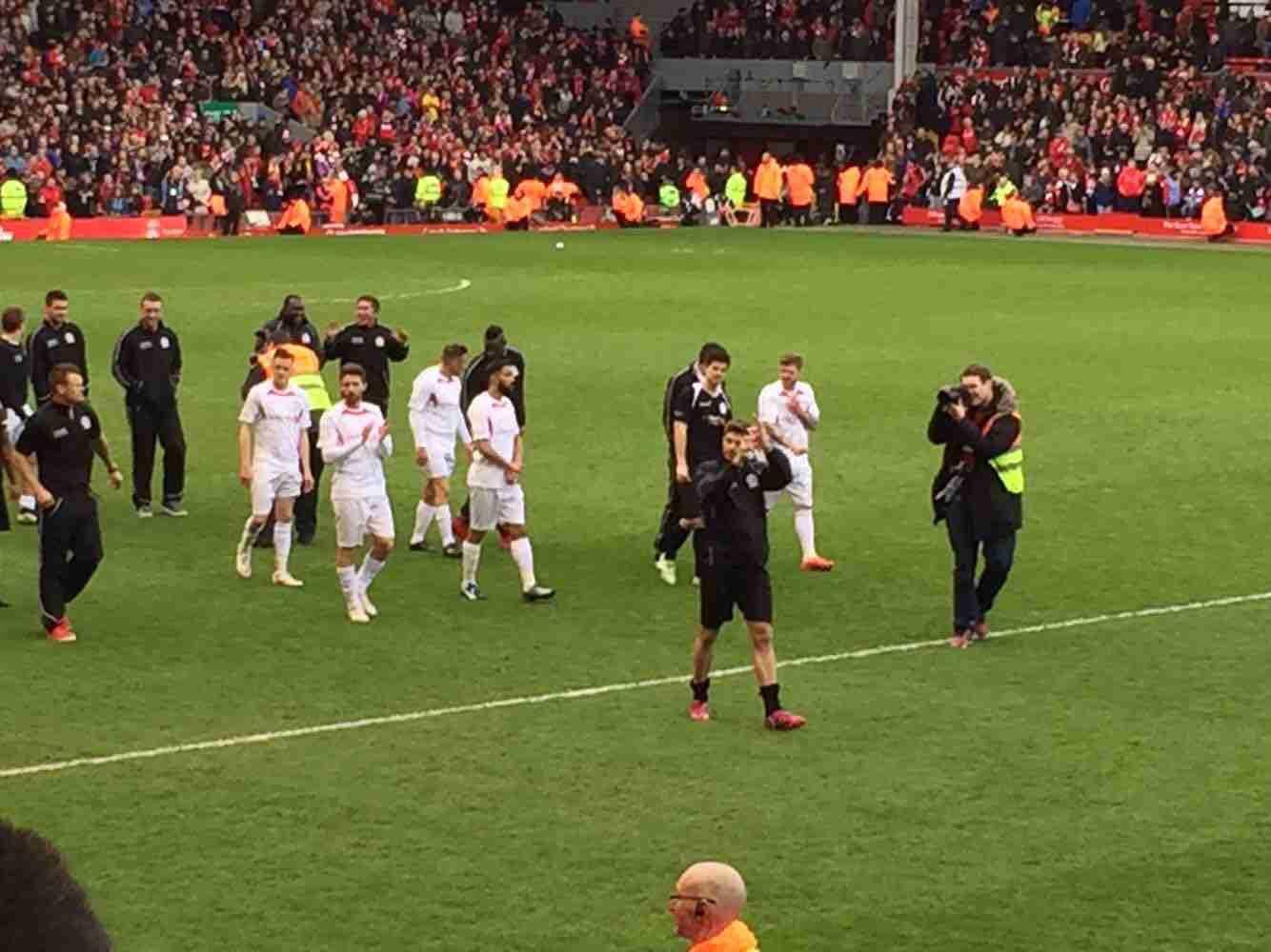 身体对抗硬得离谱（身体对抗强硬爆表）