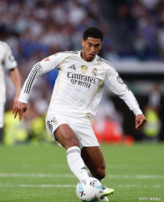 今天体能考验很大！杨瀚森次节被换下脸露疲倦（体能挑战严峻！杨瀚森次节被换下显露疲态）