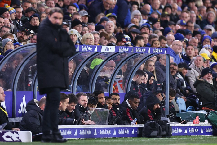 阿德巴约：卡拉格不尊重萨拉赫，他只是幸运出生在利物浦（阿德巴约批卡拉格不尊重萨拉赫：他不过是个生在利物浦的幸运儿）