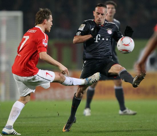 卡列洪：孔蒂和萨里很像总是重复枯燥训练，但这么做效果很好（卡列洪：孔蒂与萨里风格相近，枯燥的重复训练成效显著）