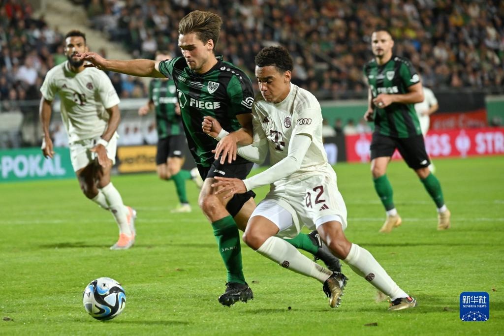 多纳多尼执教斯佩齐亚客场1比0胜恩特拉