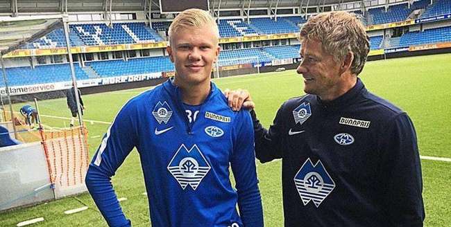 申花连续两个赛季在亚冠输给柔佛，共丢6球、仅打进1球（申花亚冠连两季负柔佛：被灌6球仅入1球）