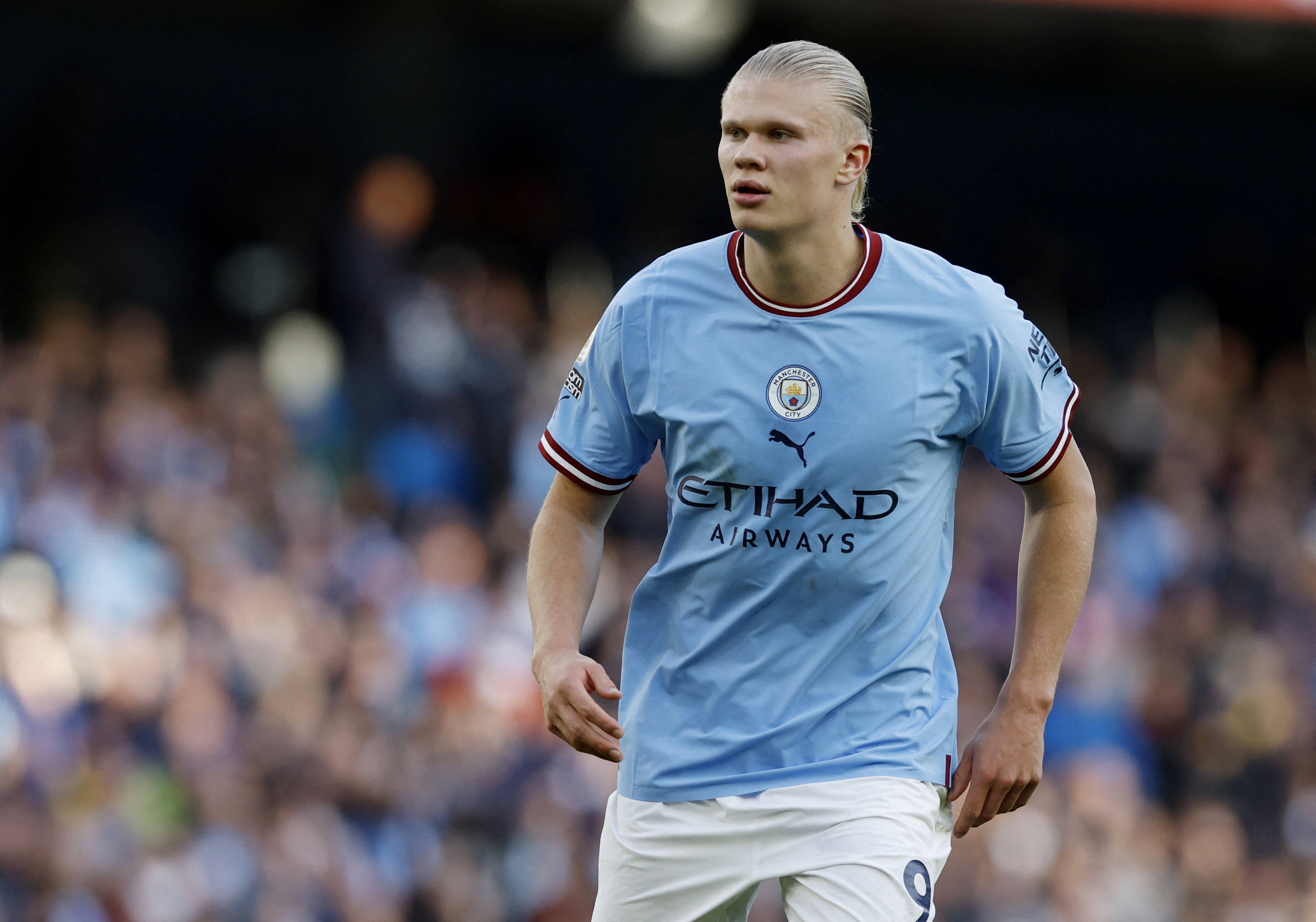 27天8场！阿森纳迎12月魔鬼赛程 捍卫英超欧冠双榜首（27天8战！阿森纳闯关魔鬼12月 力保英超+欧冠双榜首）