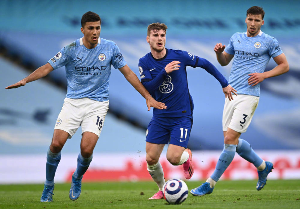 兰杜奇：上半场我们没拉开阵型宽度，踢得有点像一群小鸡（兰杜奇：上半场阵型宽度没撑开，踢得有些像一窝小鸡）