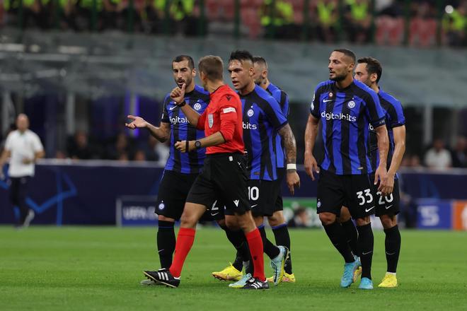 意媒：诺丁汉森林预计周二与尤文接触，以敲定道路的转会（意媒：诺丁汉森林周二将与尤文接触，力争敲定道路转会）